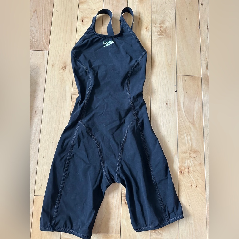 NWT and Box: Speedo Powerplus Kneeskin 28